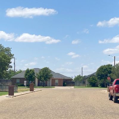 1101 Poplar St, Levelland, TX 79336