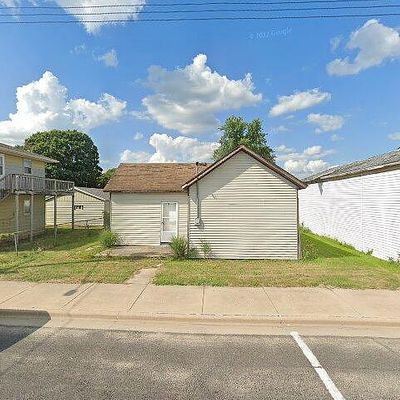 112 E Main St, Glasford, IL 61533