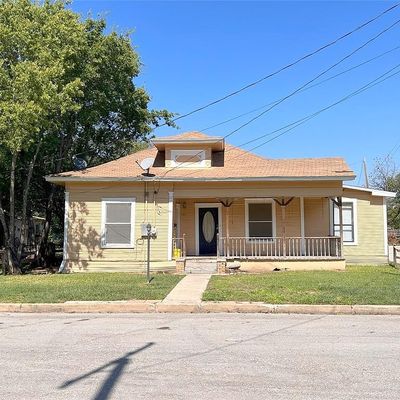 1005 Avenue I, Brownwood, TX 76801