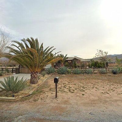 10247 Kiowa Rd, Apple Valley, CA 92308