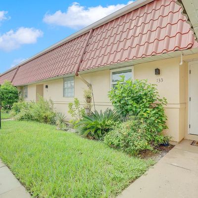 133 Amherst Ln, Lake Worth, FL 33467