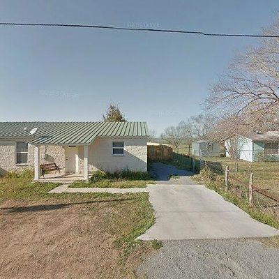 140 Shawn Ln, Seguin, TX 78155