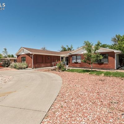 17 Queensbridge Dr, Pueblo, CO 81001