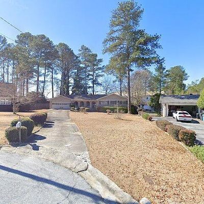 1753 Rhonda Ln, Stone Mountain, GA 30087