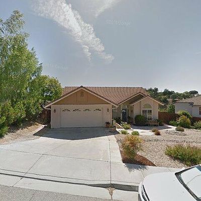 1536 Via Arroyo, Paso Robles, CA 93446