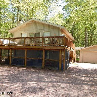 1556 Evergreen Rd, Pocono Pines, PA 18350