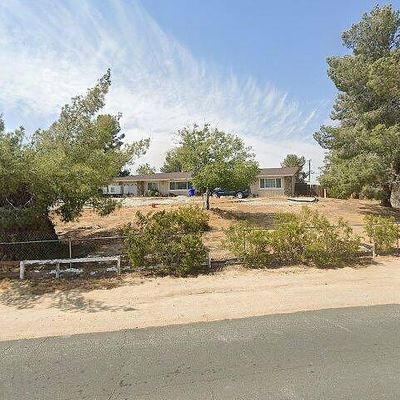 19188 Tomahawk Rd, Apple Valley, CA 92307