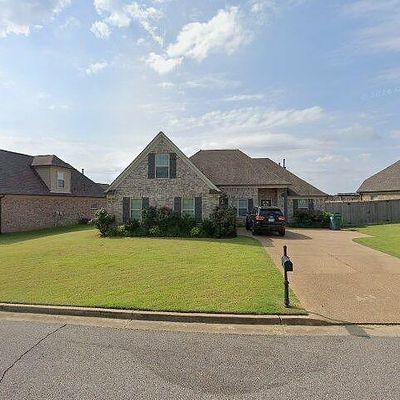 2629 Champion Hills Dr, Southaven, MS 38672