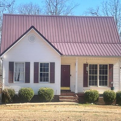 286 Ccc Rd, Mc Ewen, TN 37101