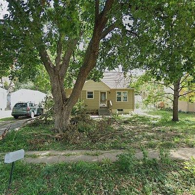 2533 Jackson St, Bellevue, NE 68005