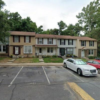 332 Shady Glen Dr, Capitol Heights, MD 20743