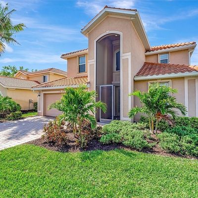 3450 Malagrotta Cir, Cape Coral, FL 33909