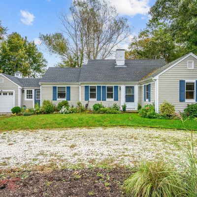 38 Greenwood Ave, Hyannis, MA 02601