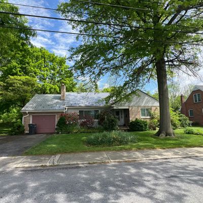 305 Roxbury Rd, Shippensburg, PA 17257