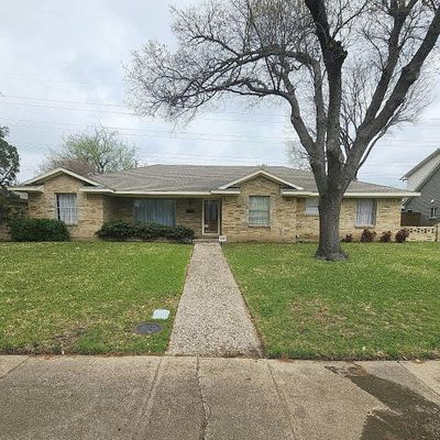 3083 Ponder Dr, Dallas, TX 75229