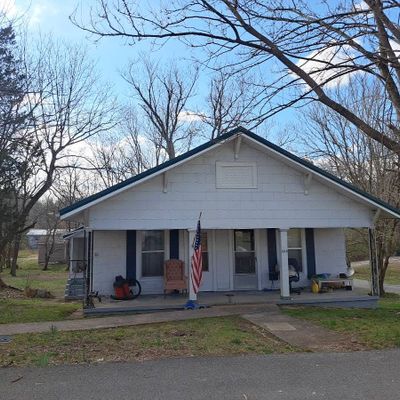 324 Indiana Ave, Etowah, TN 37331