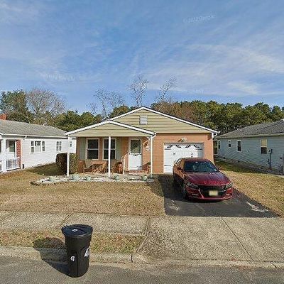 47 Selkirk Ave, Toms River, NJ 08757