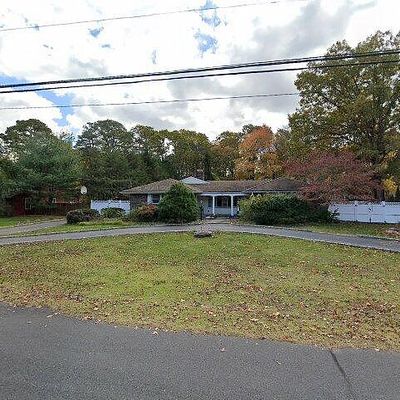 41 Pine St, Old Bridge, NJ 08857