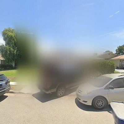 515 Old Town Dr, Tulare, CA 93274