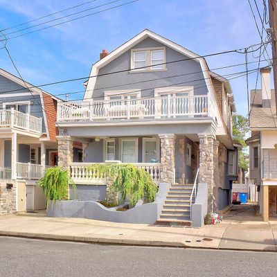 7 N Surrey Ave, Ventnor City, NJ 08406