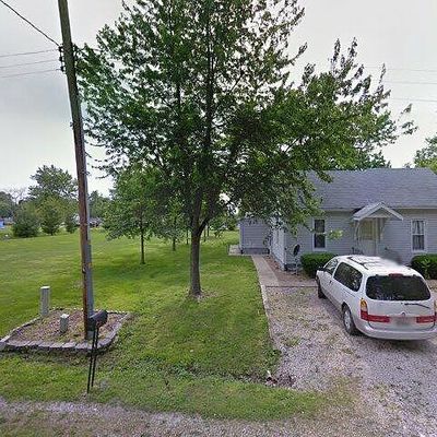 713 N Poplar St, Pana, IL 62557