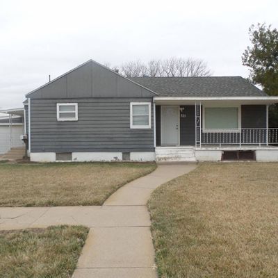 721 Smokyhill Ave, Oakley, KS 67748