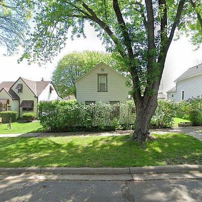 920 Livingston Ave, Saint Paul, MN 55118