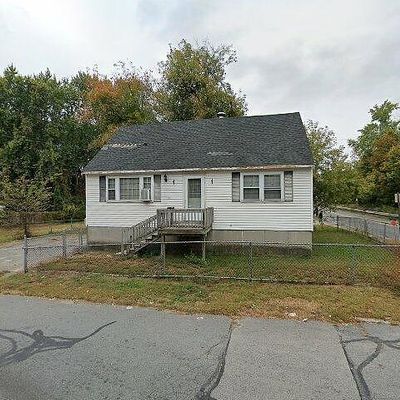 1 Gill Ave, Methuen, MA 01844