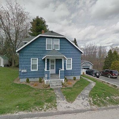 10 Vivian St, Auburn, ME 04210