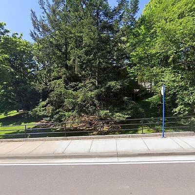 100 Kerr Pkwy #4, Lake Oswego, OR 97035