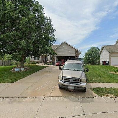 1001 Deer Run Ln, Papillion, NE 68046