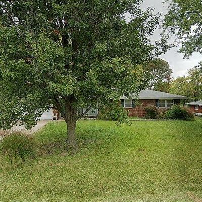 1005 Blue Ridge Dr, Belleville, IL 62223