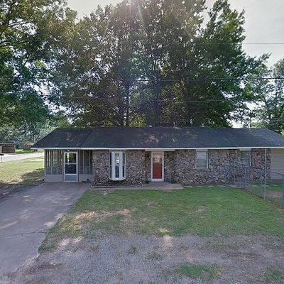 1010 S Columbus St, Stuttgart, AR 72160