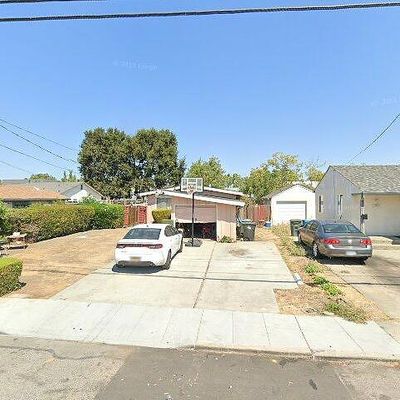 1011 Alberni St, East Palo Alto, CA 94303