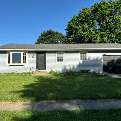 1016 Calvin St, Davenport, IA 52804