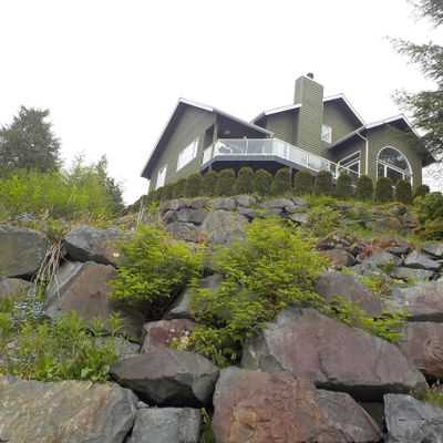 104 Rands Dr, Sitka, AK 99835