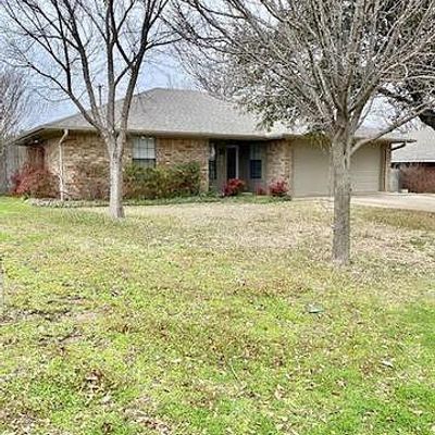 115 Oakridge Dr, Weatherford, TX 76086