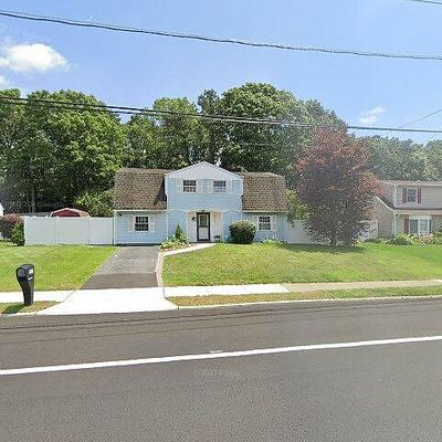 117 S Bicycle Path, Selden, NY 11784
