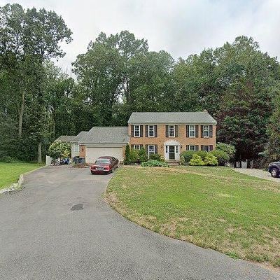 11834 Larry Rd, Fairfax, VA 22030