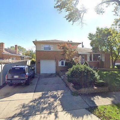 1202 Elsie Dr, Melrose Park, IL 60160