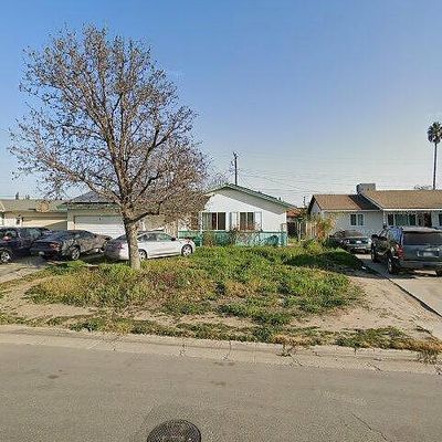 1208 Lindsay Dr, Bakersfield, CA 93304