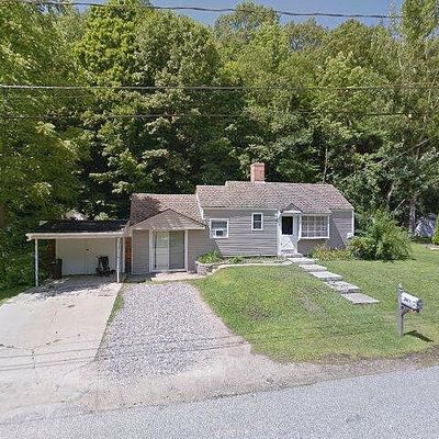 123 Valley St, Laconia, NH 03246