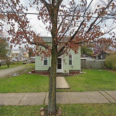 124 S Washington St, North East, PA 16428