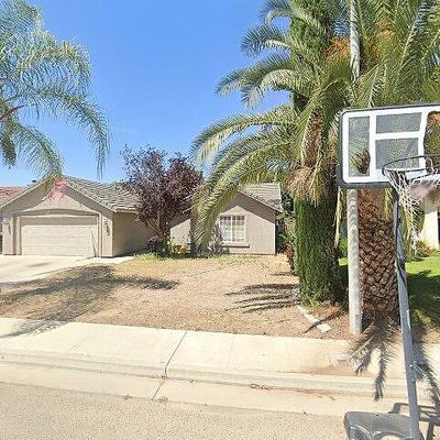 1243 N York St, Porterville, CA 93257