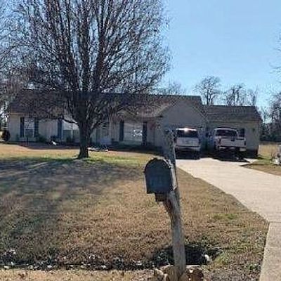 125 Josh Dr, Dyersburg, TN 38024