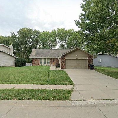 10911 Y St, Omaha, NE 68137