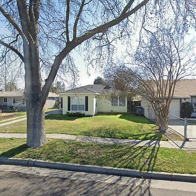 1126 E Garland Ave, Fresno, CA 93704