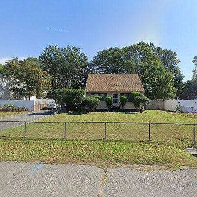 1131 Namdac Ave, Bay Shore, NY 11706