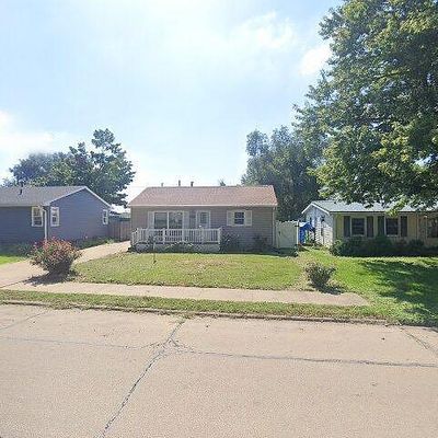 1419 Prospect Ave, Clinton, IA 52732