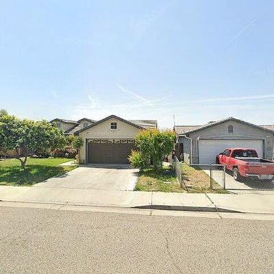 1483 W River Ave, Porterville, CA 93257